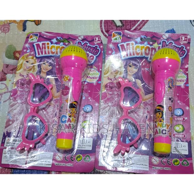 Kids Microphone With Music and Glasses · Photo 1