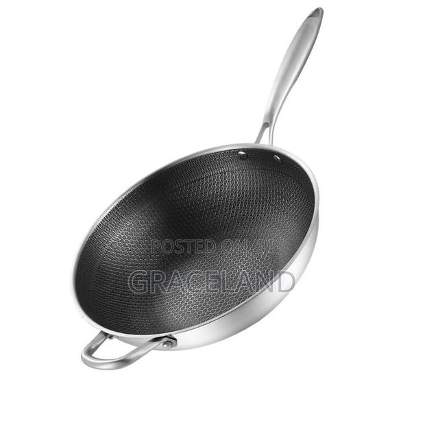 This Is Original Heavyweight Frying Hot Pan Non-Stick Pan · Photo 2
