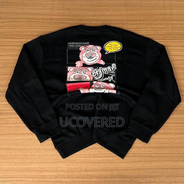 High Quality Unisex Heavy Sweatshirts · Photo 3