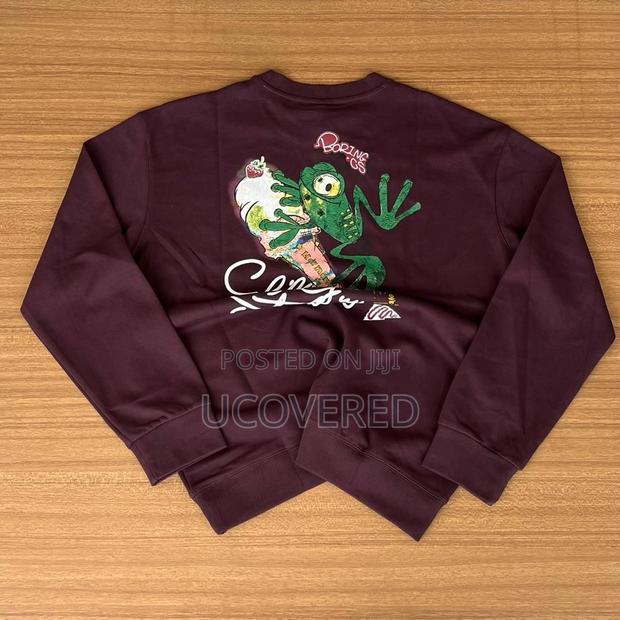 High Quality Unisex Heavy Sweatshirts · Photo 8