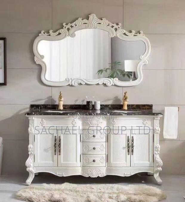 Luxurious Vanity Cabinets Basin · Photo 1