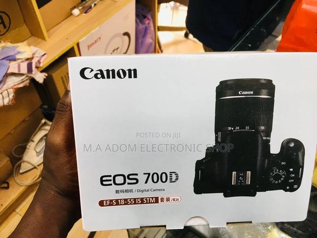 Canon EOS 700D: Your Creative DSLR Companion · Photo 1