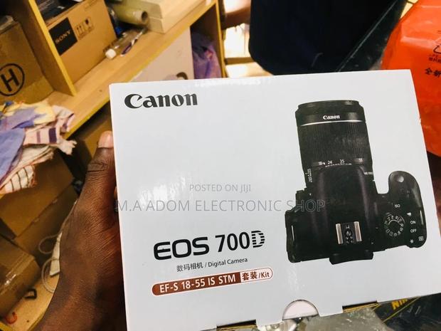 Canon EOS 700D With Lens: Your First DSLR Step · Photo 1