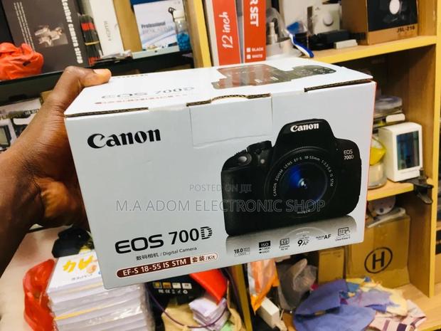 Canon EOS 700D With Lens: Your Gateway to DSLR Photography · Photo 1