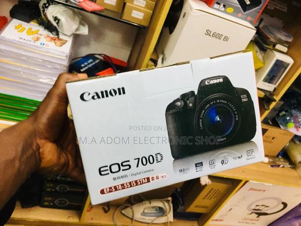 Your Stunning Picture Visuals: Canon Eos 700d With Lend · Photo 1
