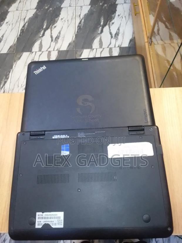 Laptop Lenovo ThinkPad Yoga 4GB Intel Celeron SSD 128GB · Photo 4