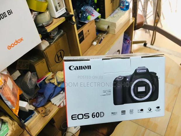 Canon EOS 60D DSLR: Capture Stunning Moments · Photo 1