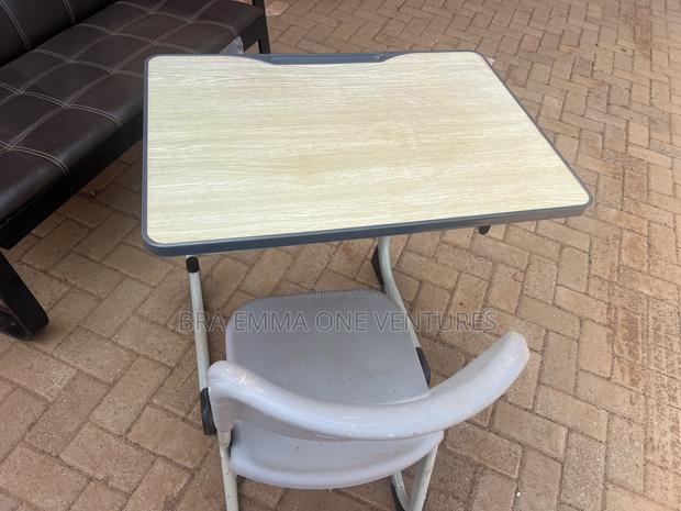 Brand New Students Desks · Photo 3