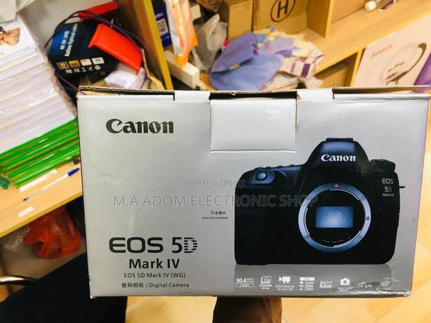 Canon EOS 5D Mark IV: The Ultimate DSLR · Photo 1