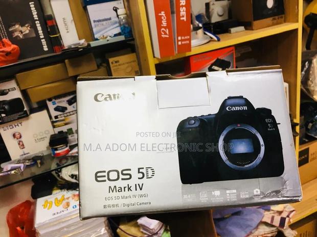 Canon EOS 5D Mark IV: Your Ultimate Photography Companion · Photo 1