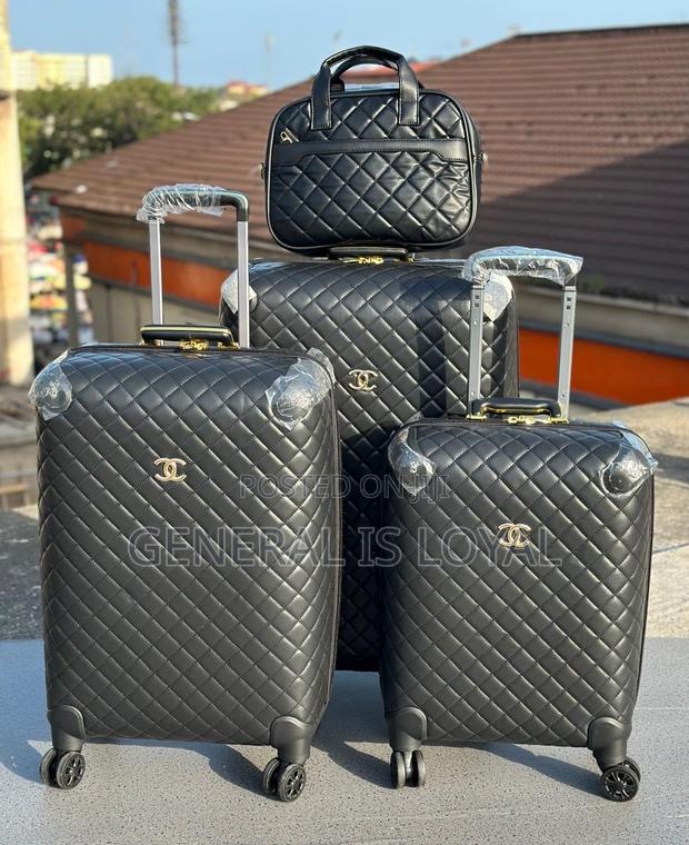 Traveling Bag · Photo 2
