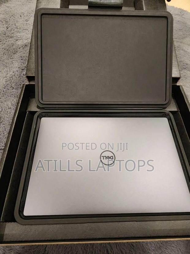 New Laptop Dell XPS 15 16GB Intel Core I7 SSD 512GB · Photo 2