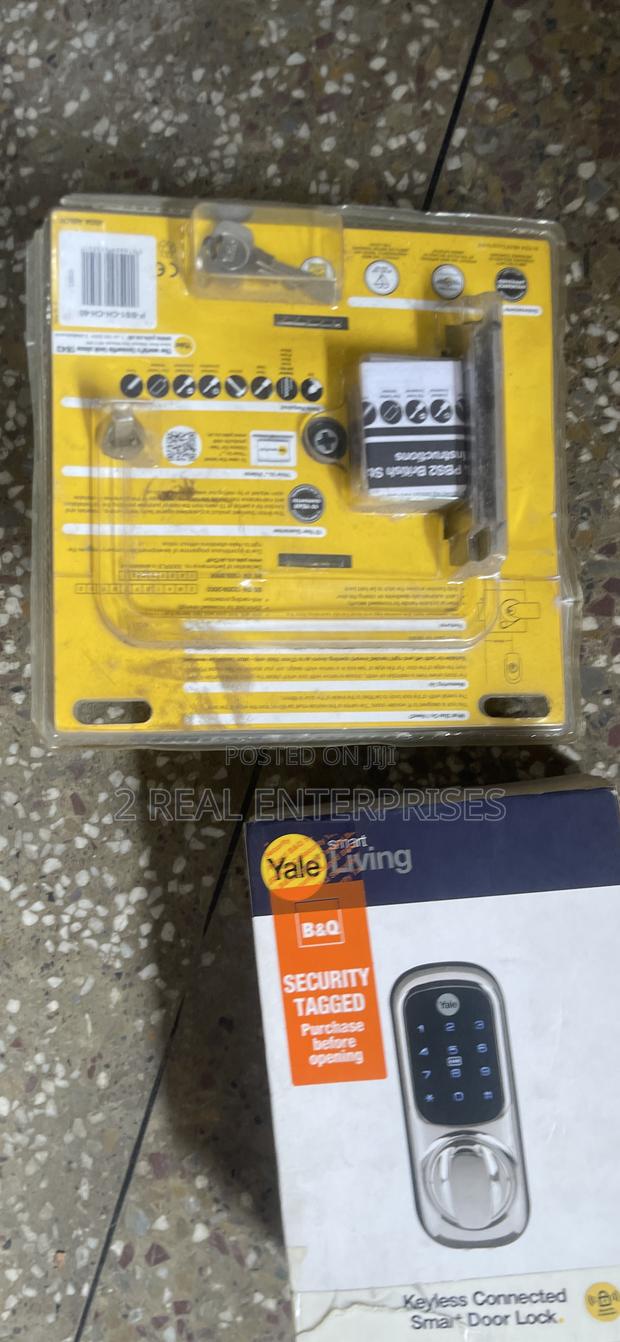 Yale Smart Keyless Connected Door Lock With Nightlatch · Photo 5