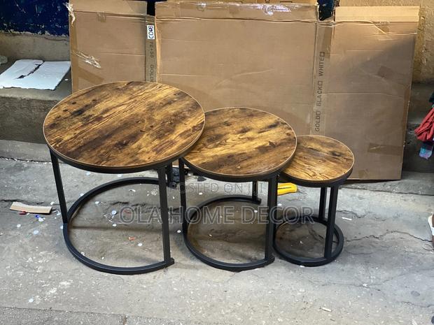 Center Table · Photo 1