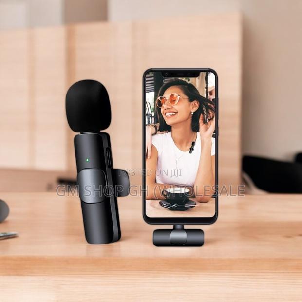 2 in 1 Wireless Microphone for Android and iPhone