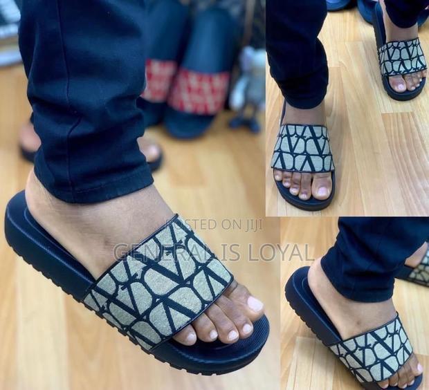 Red Bull Slippers · Photo 3