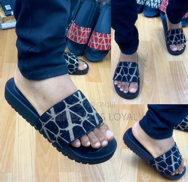 Red Bull Slippers · Photo 2