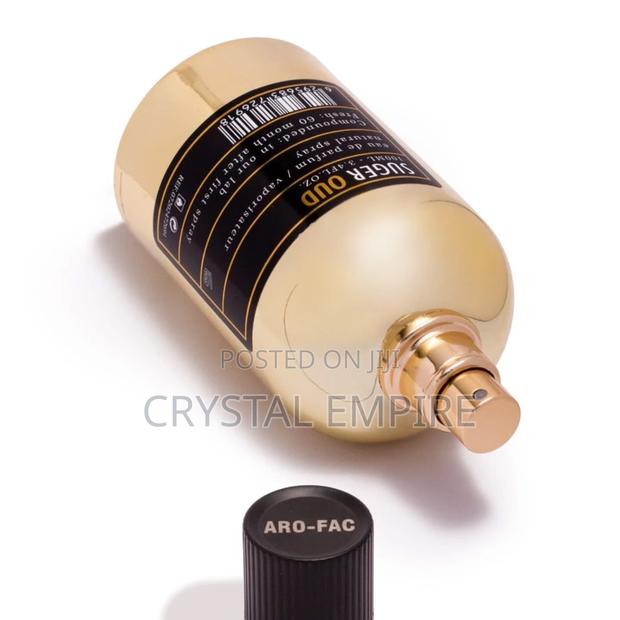 Suger Oud Aro Fac Perfume · Photo 4