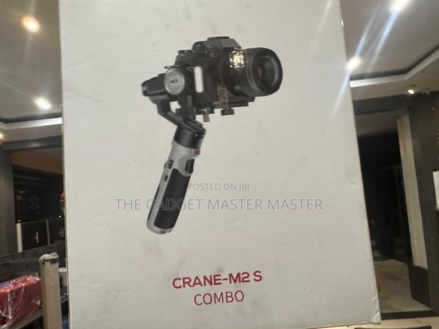 Zhiyun Crane-M2 S 3-Axis Gimbal Stabilizer Combo · Photo 2
