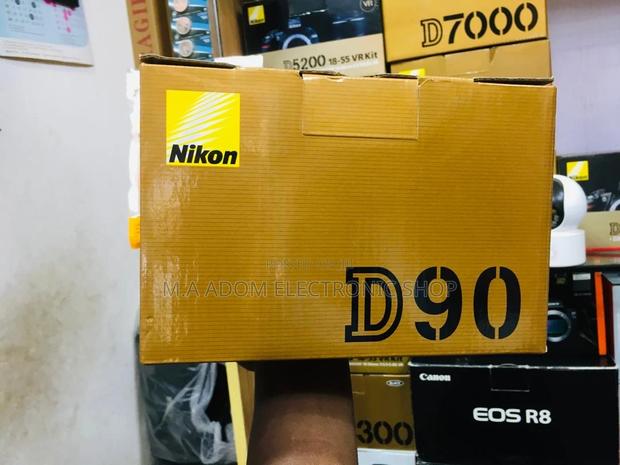 Nikon D90 With 18-104mm Lens: Capture Your World · Photo 1
