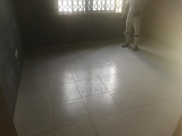 1bdrm Apartment in Estate Agency, Baatsona Total for rent · Photo 6