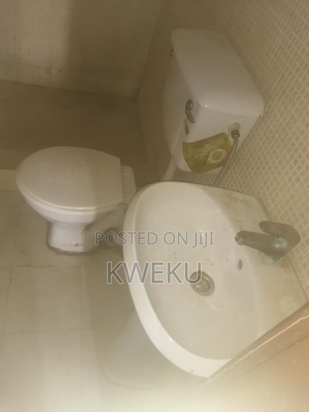 1bdrm Apartment in Estate Agency, Baatsona Total for rent · Photo 8