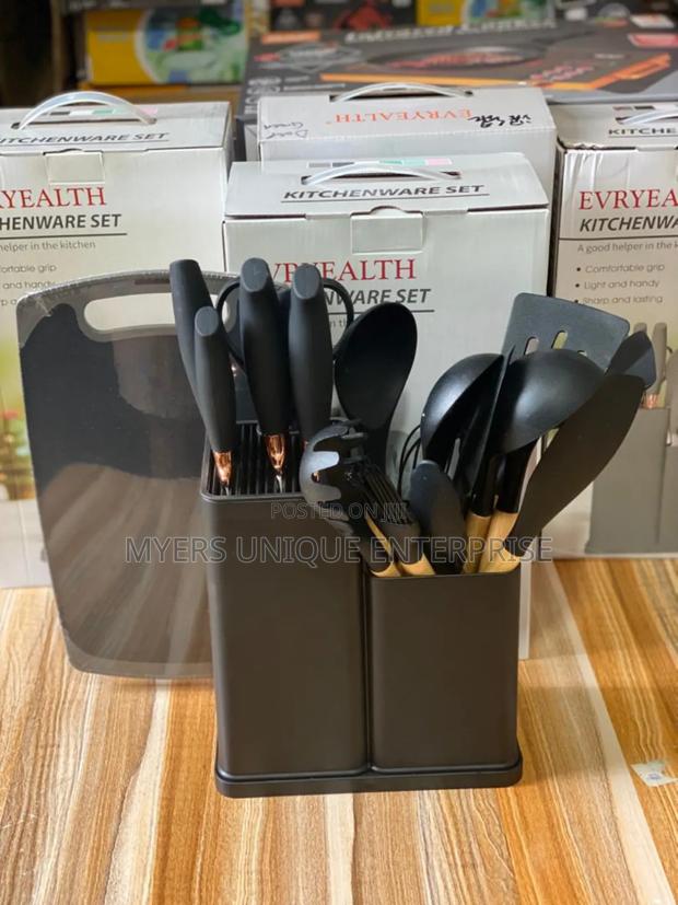 Manual 19pcs Silicon Laddle With Chopping Board · Photo 1