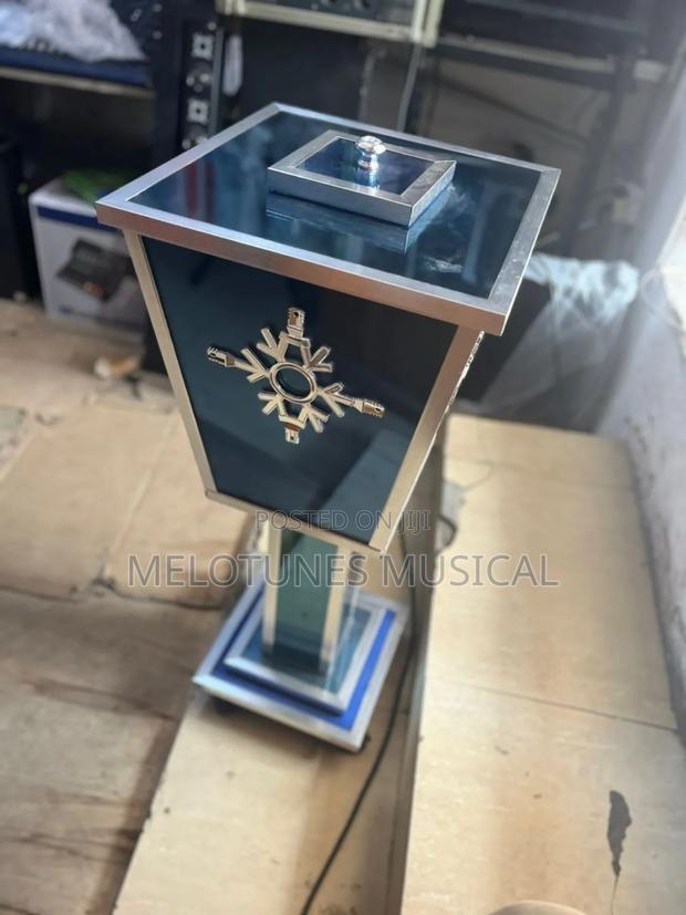 Glass Offertory Bowl (Blue) · Photo 2