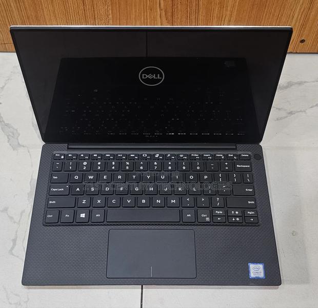 Laptop Dell XPS 13 9370 16GB Intel Core i7 SSD 512GB · Photo 2