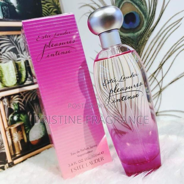 Estée Lauder Pleasure Intense · Photo 1