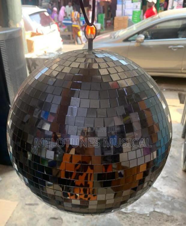 Mirror Disco Ball 30x30 {Silver} · Photo 2