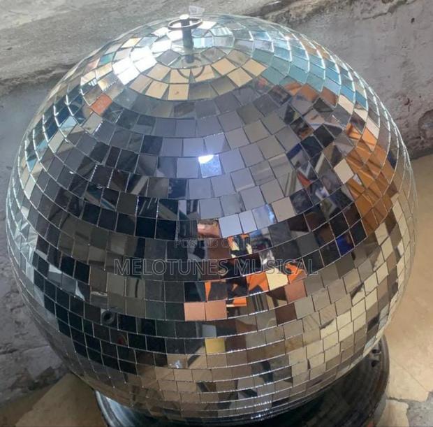 Mirror Disco Ball 40×40 《Silver》 · Photo 2