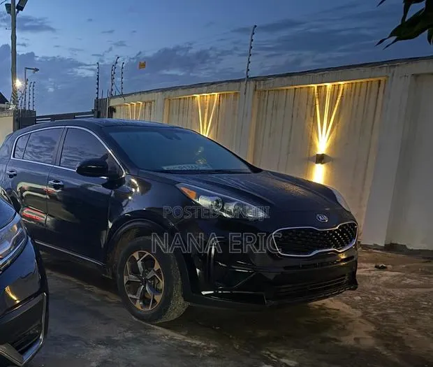 Kia Sportage 2022 Black · Photo 1