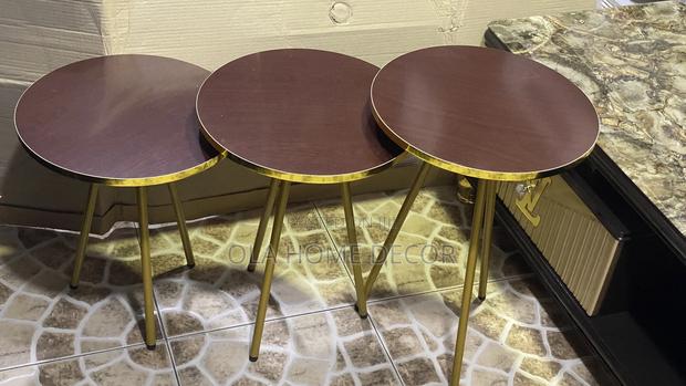 Side Table · Photo 6