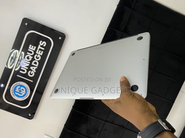 Laptop Apple MacBook Air 2017 8GB Intel Core I5 SSD 128GB · Photo 4