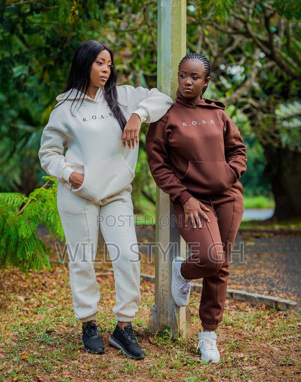 Quality Warm R.O.A.R Hoodie Tracksuits · Photo 7