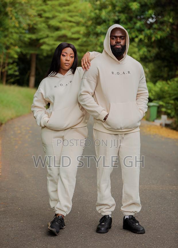Quality Warm R.O.A.R Hoodie Tracksuits · Photo 8