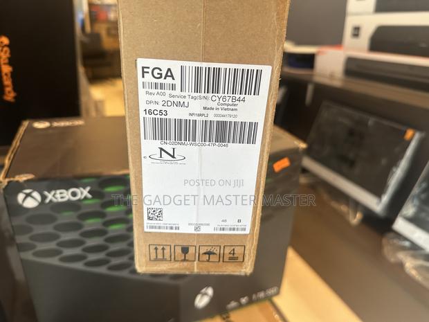 New Laptop Dell Alienware M18 R2 32GB Intel Core Ultra 9 SSD 1T · Photo 2