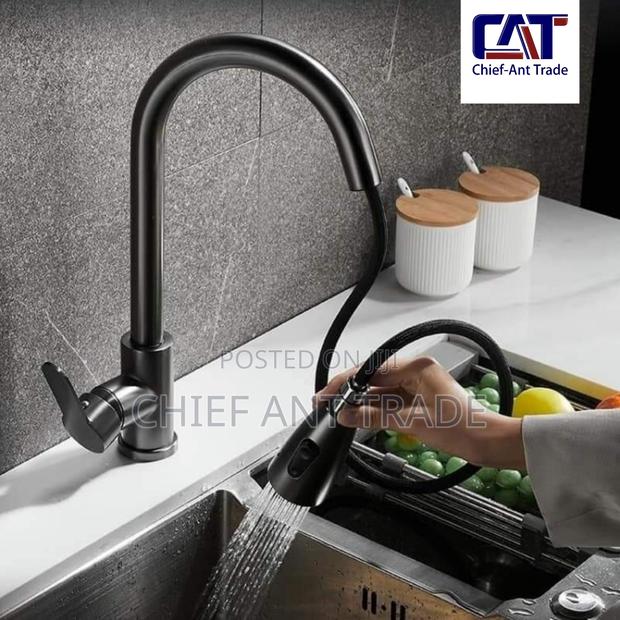 Pull Kitchen Faucet. Matt Black. 6016h · Photo 1
