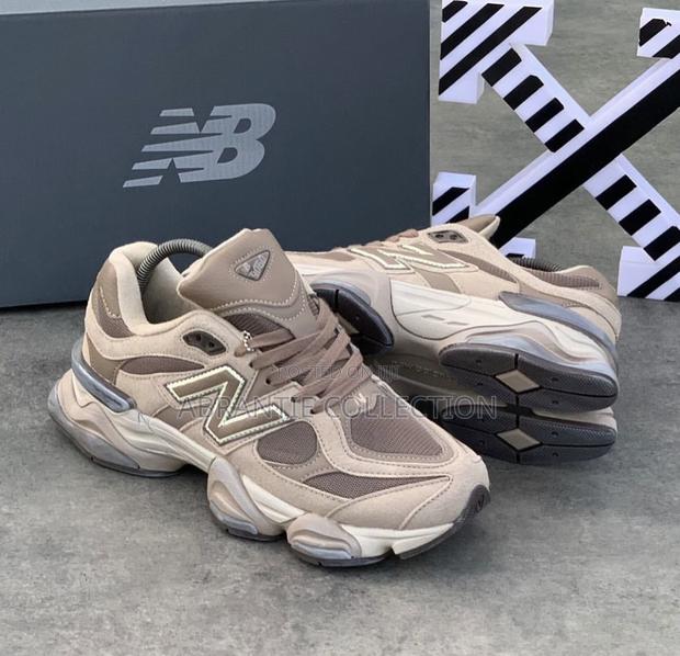 New Balance 9060 All Brown · Photo 2