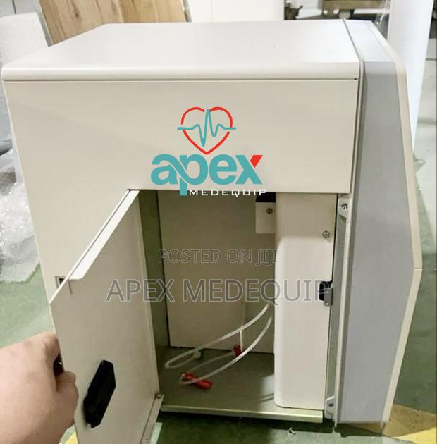 Mindray BC 5000 5-Part Auto Hematology Analyzer (Homeused) · Photo 3