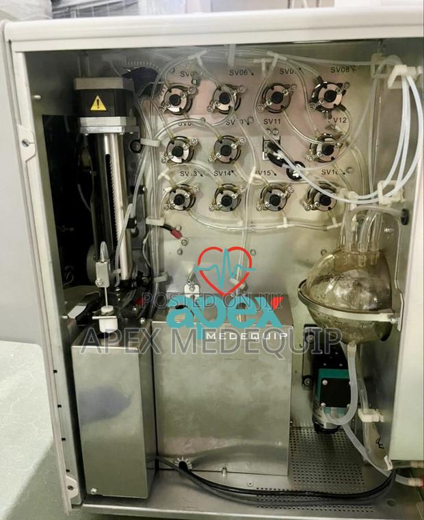 Mindray BC 5000 5-Part Auto Hematology Analyzer (Homeused) · Photo 2