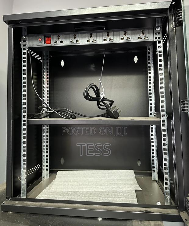 12u Cabinet Rack With Pdu And Fan (520x350x600) · Photo 1