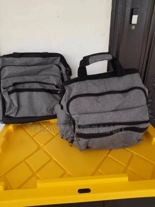 Duffel Bag · Photo 1