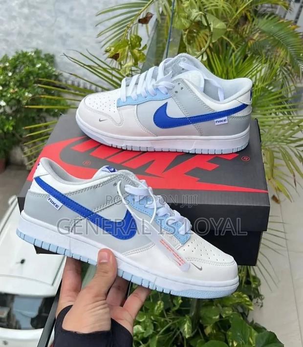Nike Sneaker · Photo 1