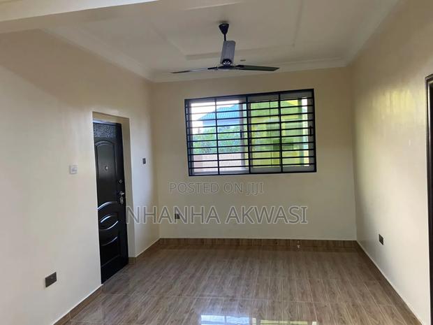 4bdrm Apartment in Community 20, Tema Metropolitan for rent · Photo 3