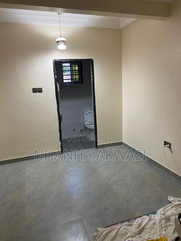 4bdrm Apartment in Community 20, Tema Metropolitan for rent · Photo 4