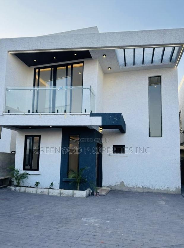 3bdrm House in Botwe for sale · Photo 2