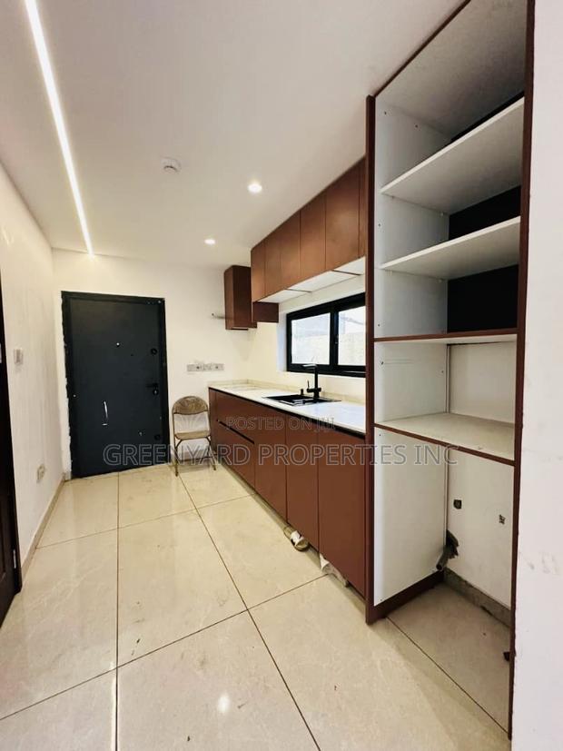 3bdrm House in Botwe for sale · Photo 4