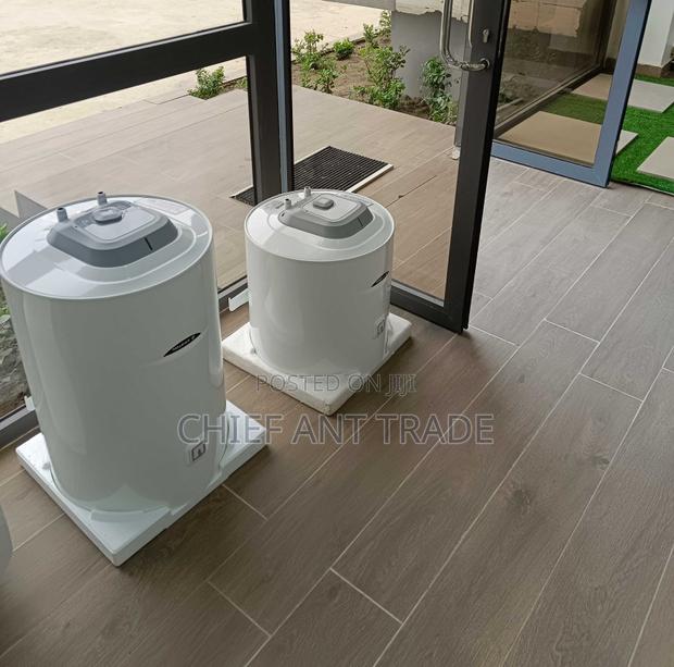 Ariston 100 Liter Water Heater · Photo 1